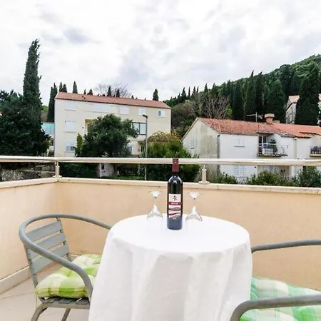 Nikola - One Bedroom With Two Balconies And Sea View Relax *